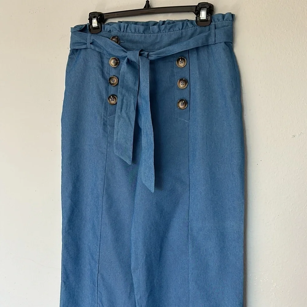 NWT NY Collection blue sailor pants. Cute dual buttons, wide leg. Women’s PM.